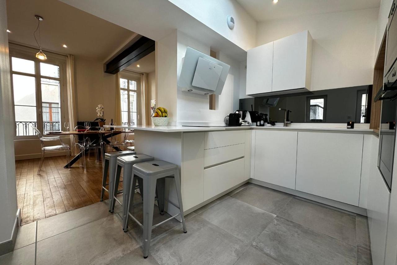 In The Beautiful Districts Of Tours A "Particular" With Great Comfort Villa Eksteriør billede